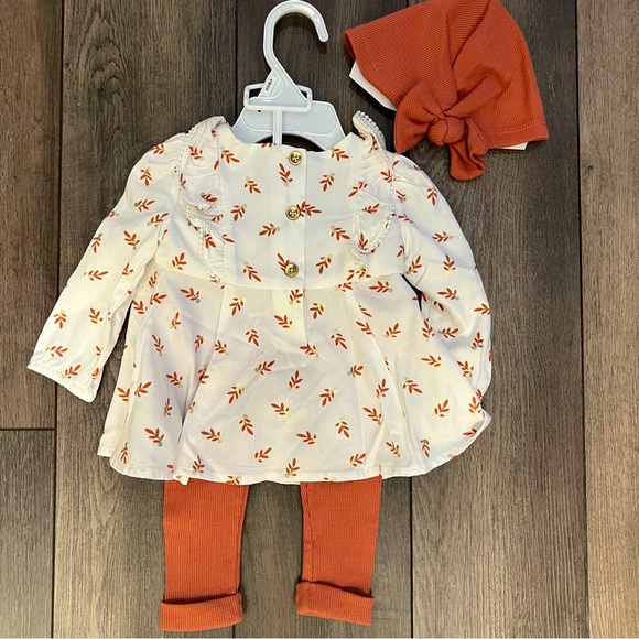 Rachel Zoe baby girl outfit from Macys - Picture 2 of 4